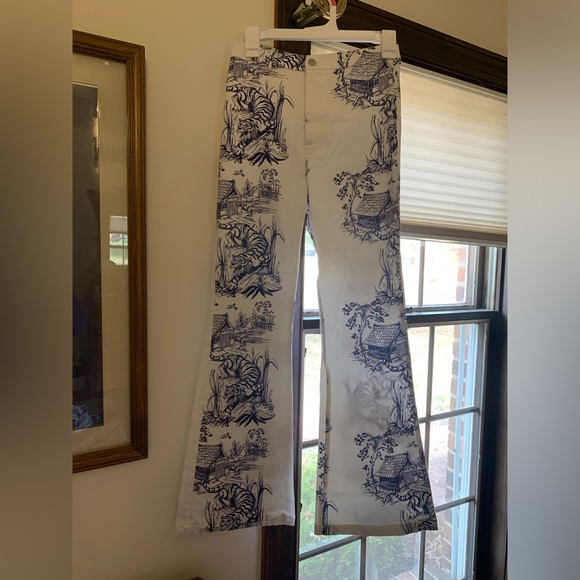 Finesse Dawn Tiger Print Set Top SM Bottoms XS - Picture 2 of 13